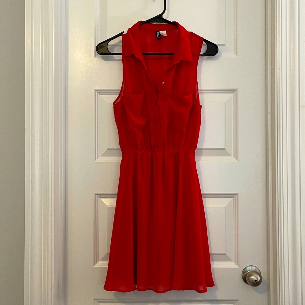 Flowy Red Midi Dress w/Botton Too